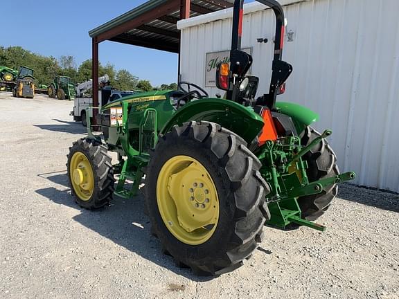 Image of John Deere 5045E equipment image 2