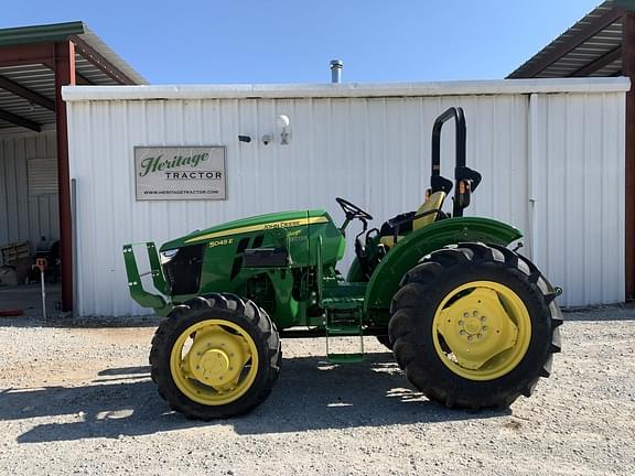 Image of John Deere 5045E equipment image 1