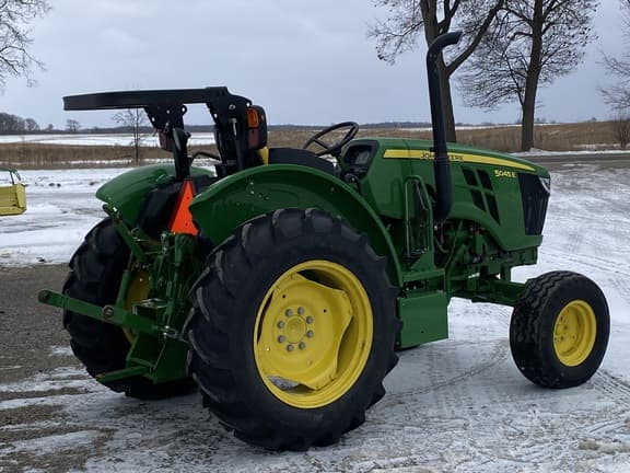 Image of John Deere 5045E equipment image 2