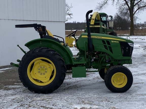 Image of John Deere 5045E equipment image 1