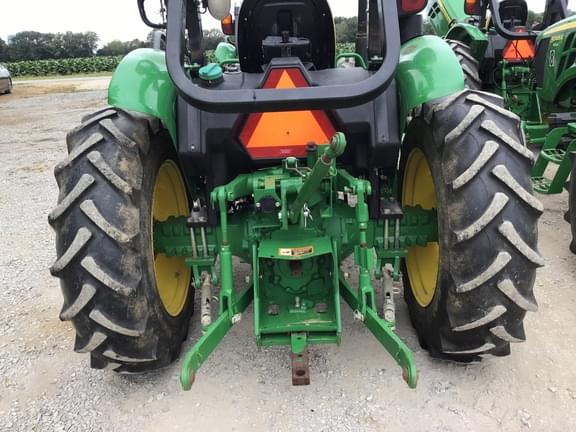 Image of John Deere 5045E equipment image 2