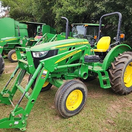 Image of John Deere 5045E equipment image 2