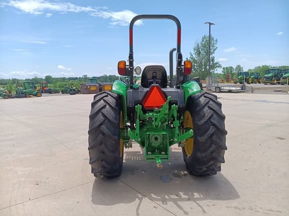 Image of John Deere 5045E equipment image 1