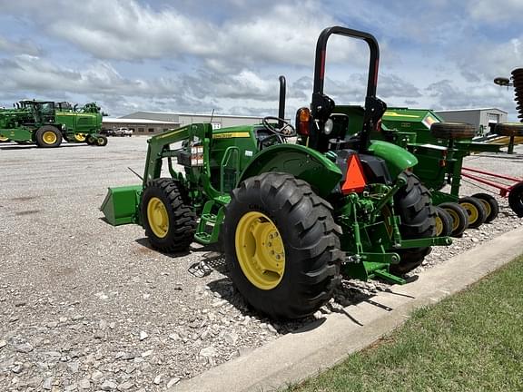 Image of John Deere 5045E equipment image 2