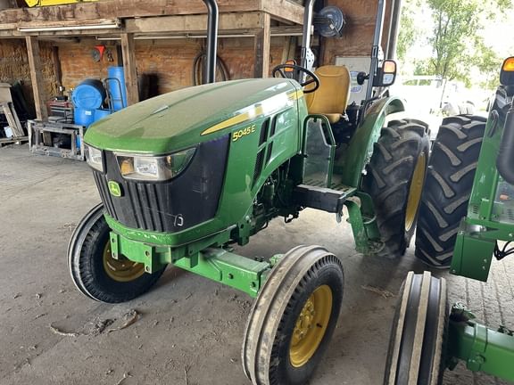 2022 John Deere 5045E Equipment Image0