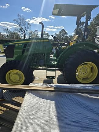 Image of John Deere 5045E equipment image 1