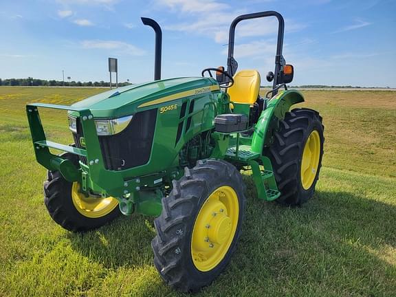 Image of John Deere 5045E Primary image