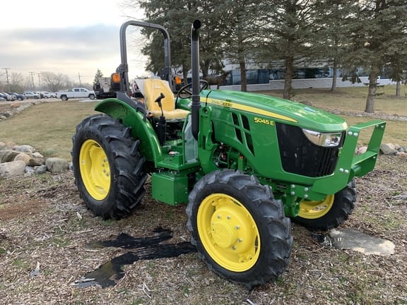 Main image John Deere 5045E