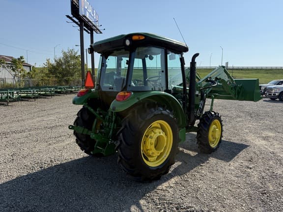 Image of John Deere 5055E equipment image 4