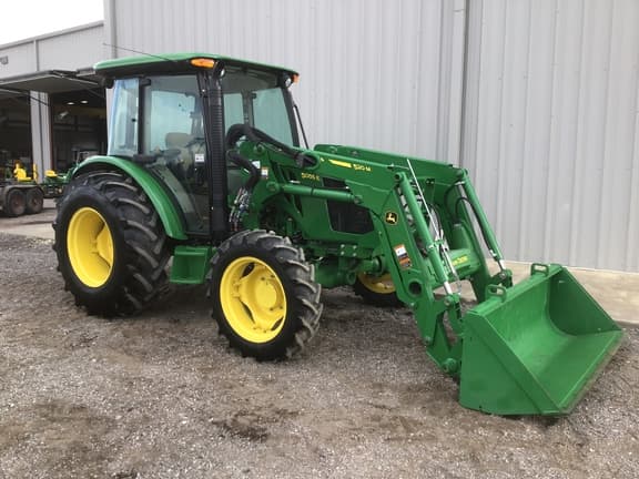 Image of John Deere 5055E equipment image 4