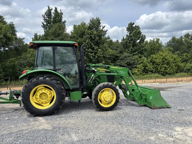 Image of John Deere 5055E equipment image 2