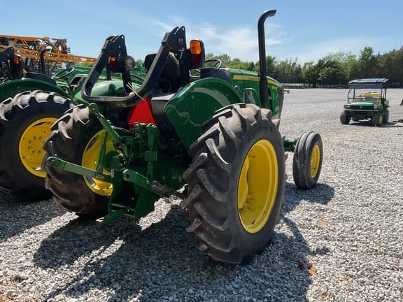 Image of John Deere 5055E equipment image 2