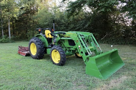 2022 John Deere 5055E Image