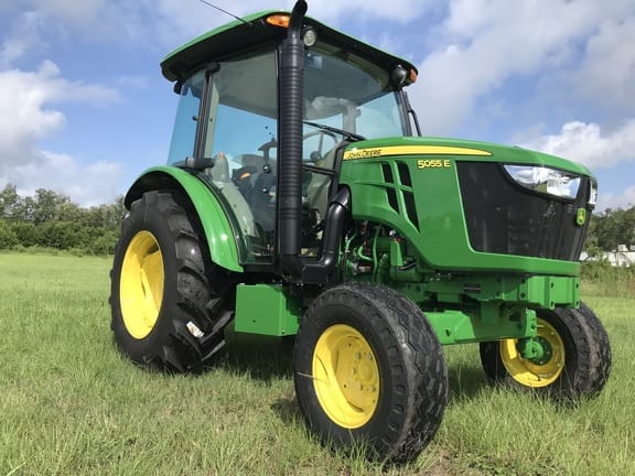 Main image John Deere 5055E