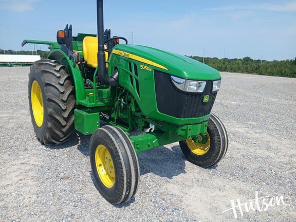 2022 John Deere 5055E Equipment Image0
