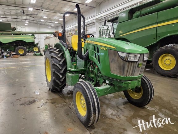 2022 John Deere 5055E Equipment Image0