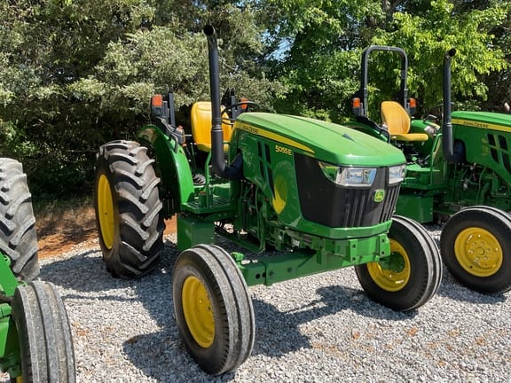 2022 John Deere 5055E Equipment Image0