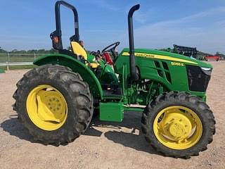 Image of John Deere 5055E equipment image 1