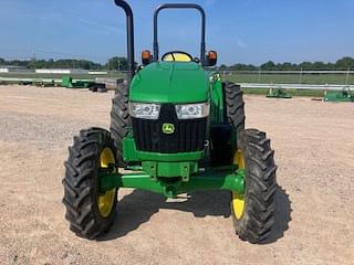 Image of John Deere 5055E equipment image 4