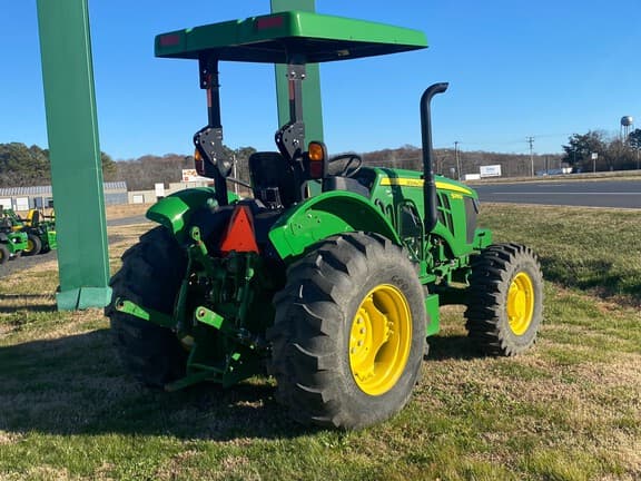Image of John Deere 5055E equipment image 3