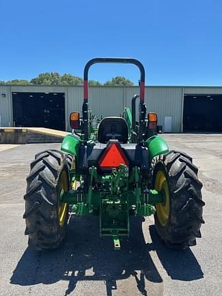 Image of John Deere 5055E equipment image 1