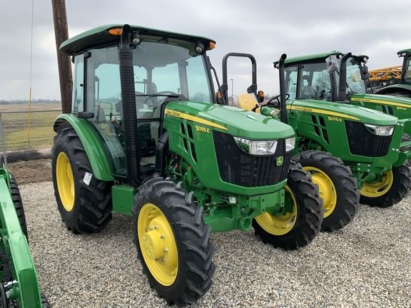 Main image John Deere 5055E