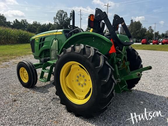 Image of John Deere 5055E equipment image 3