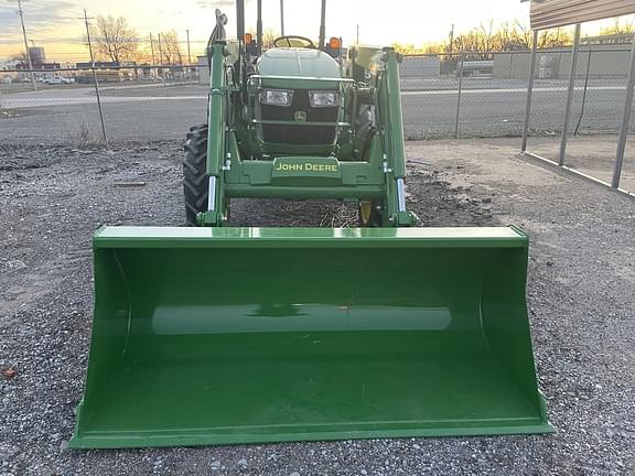 Image of John Deere 5055E equipment image 1