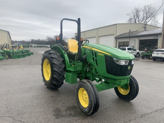 Main image John Deere 5055E