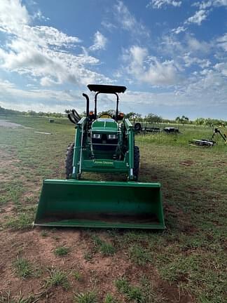 Image of John Deere 5055E equipment image 3