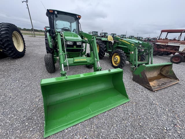 Image of John Deere 5055E equipment image 3