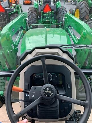 Thumbnail image John Deere 5055E 8