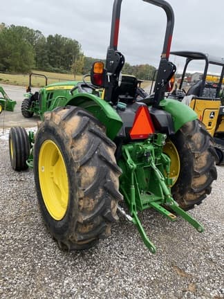 Image of John Deere 5055E equipment image 2