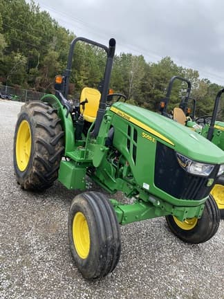 Image of John Deere 5055E equipment image 1