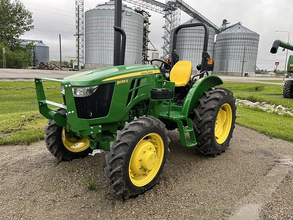 Image of John Deere 5055E Primary image