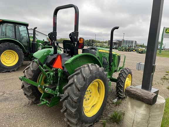 Image of John Deere 5055E equipment image 2