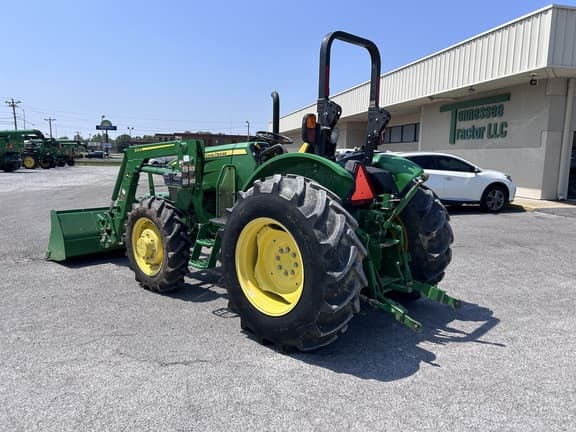 Image of John Deere 5055E equipment image 4