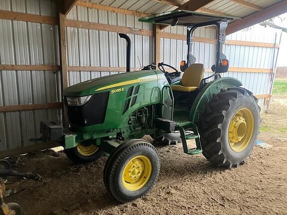 Image of John Deere 5055E Primary image