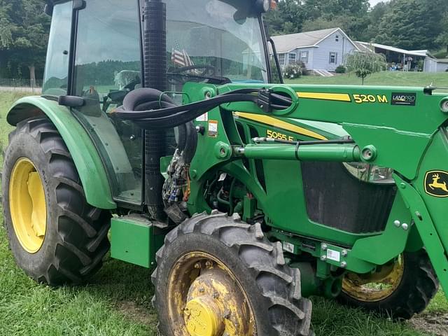 Image of John Deere 5055E equipment image 2