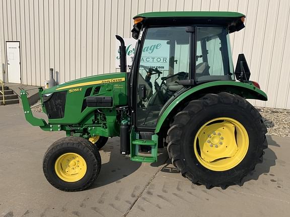 Image of John Deere 5055E Primary image