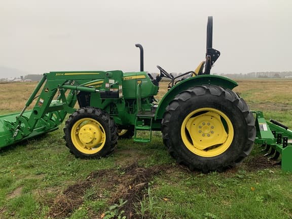 Image of John Deere 5055E equipment image 1