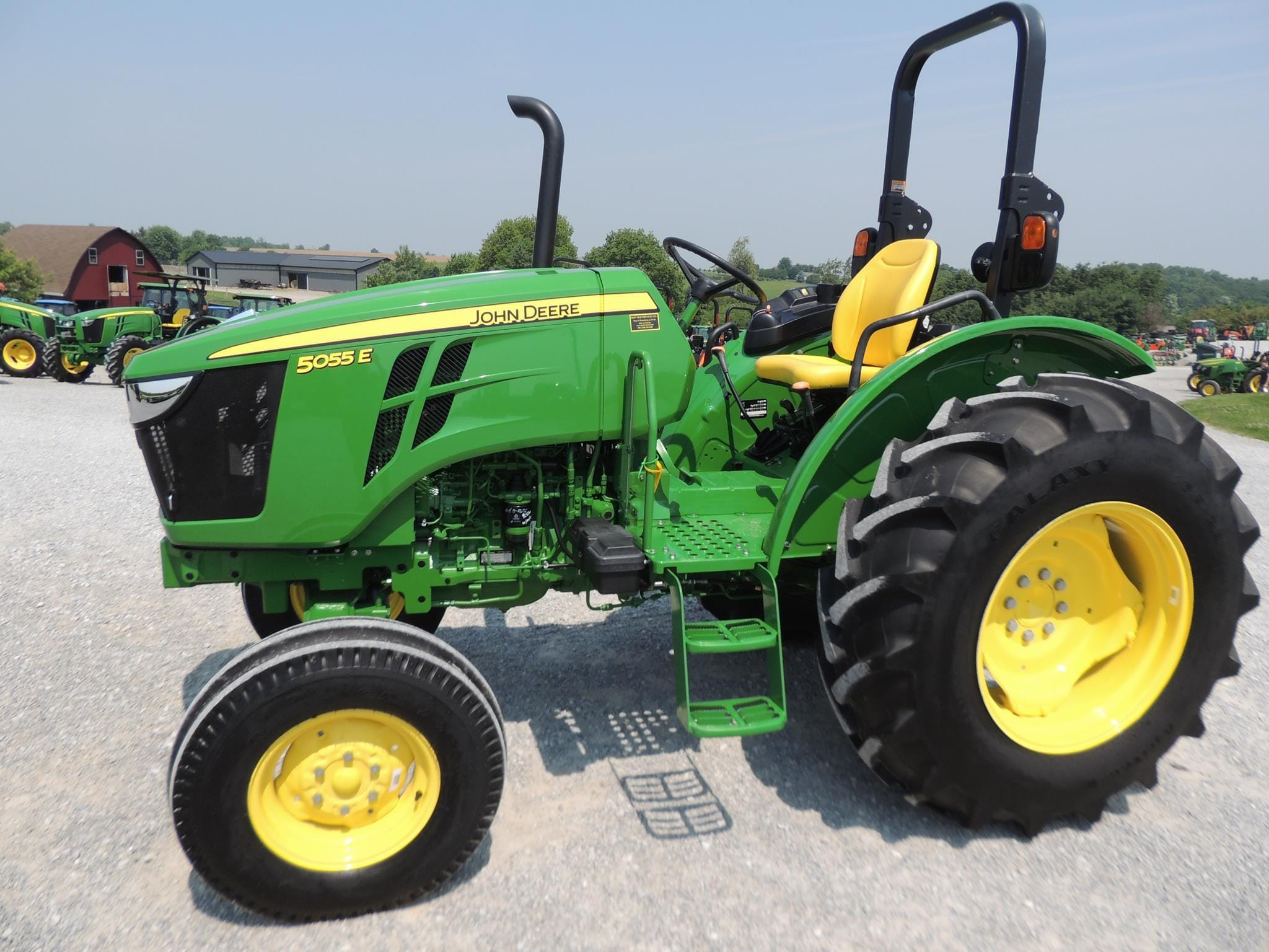 2022 John Deere 5055E Equipment Image0