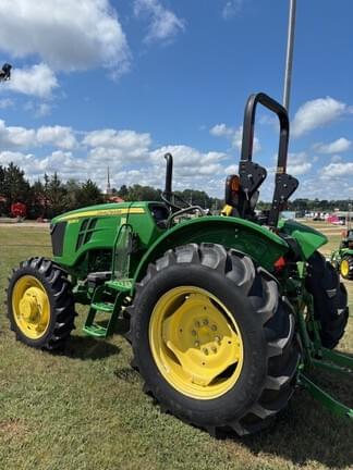 Image of John Deere 5055E equipment image 2