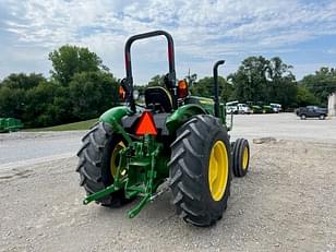 Main image John Deere 5055E 10