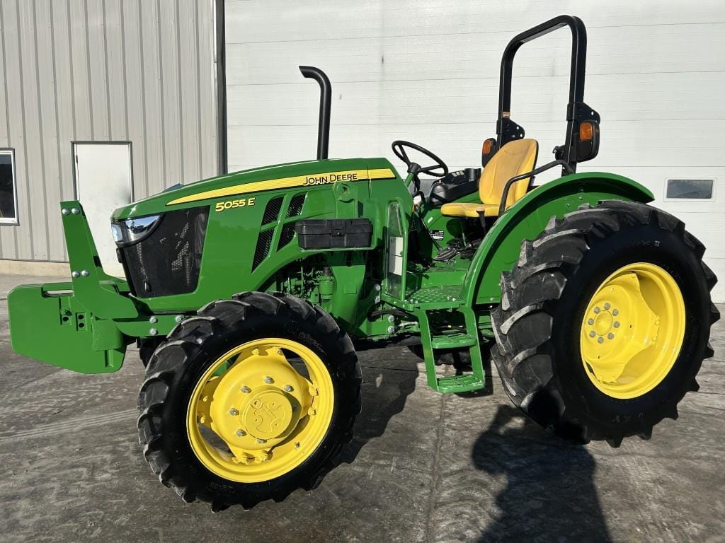 2022 John Deere 5055E Equipment Image0