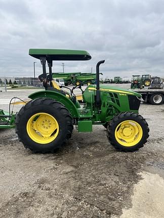 Image of John Deere 5055E equipment image 4