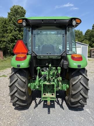 Image of John Deere 5055E equipment image 3