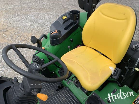 Image of John Deere 5055E equipment image 4