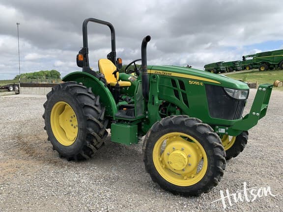 Image of John Deere 5055E Primary image