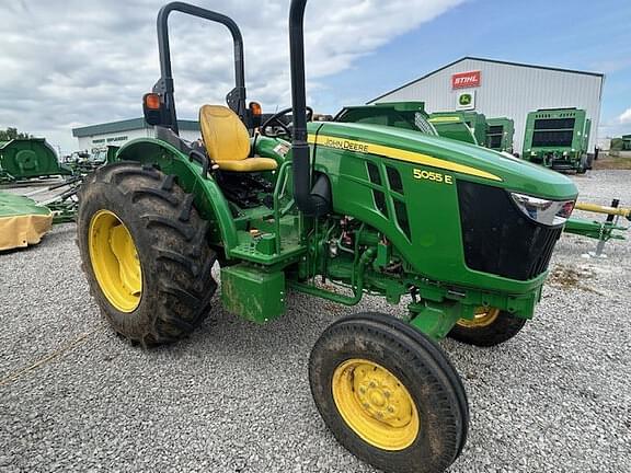 Image of John Deere 5055E equipment image 1